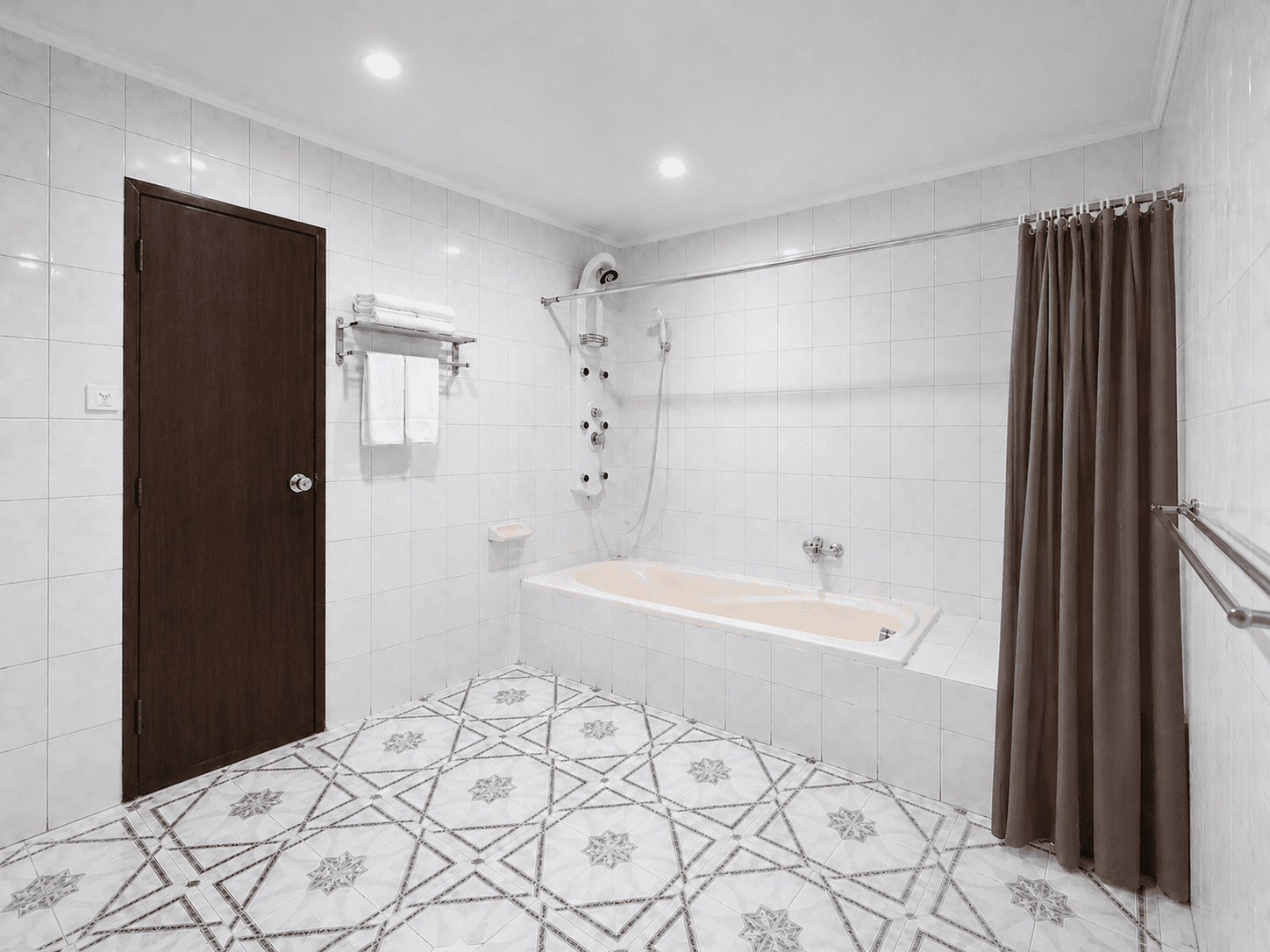 Budget Twin Room — photo 2