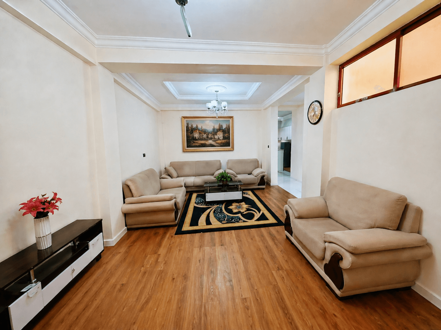 Three-Bedroom Apartment — photo 1